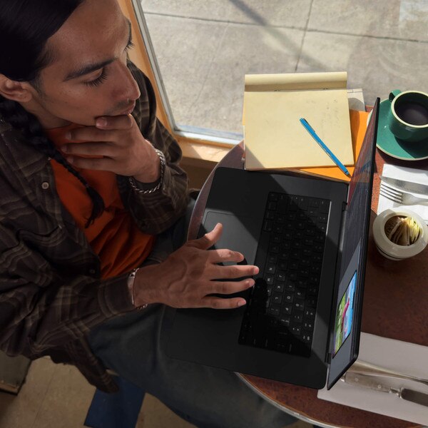 Apple MacBook Pro 16" (M3)